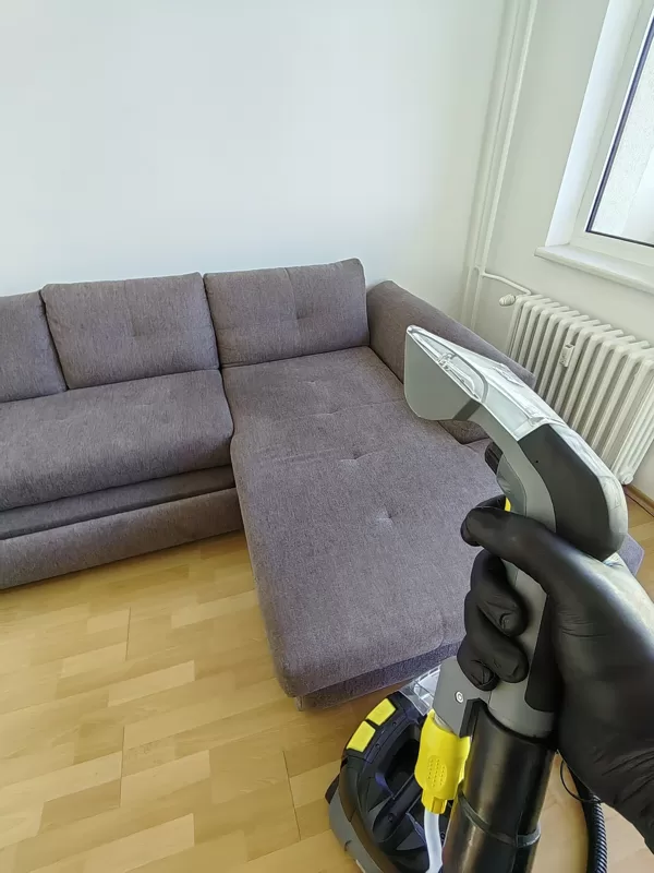 usadený prach a mastnota