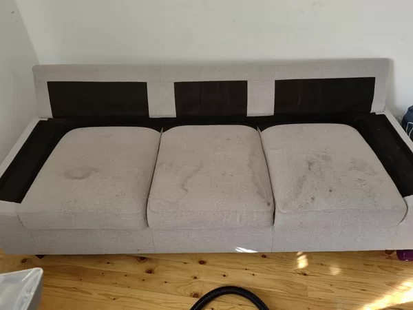 tmavé miesta od používania a detí